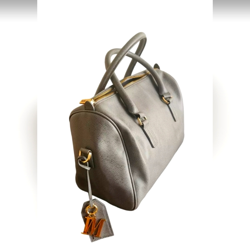 Isaac Mizrahi gray purse
